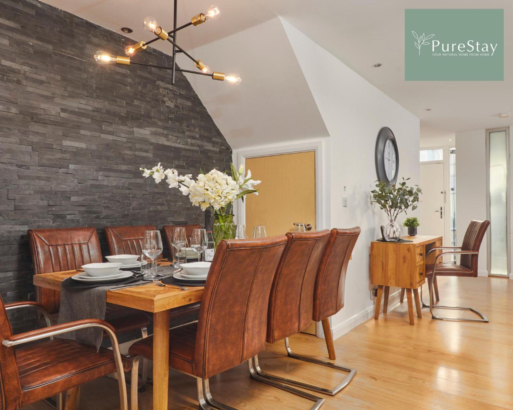 Superb House Manchester Near Etihad With Free Parking Sleeps 8 Bagian luar foto
