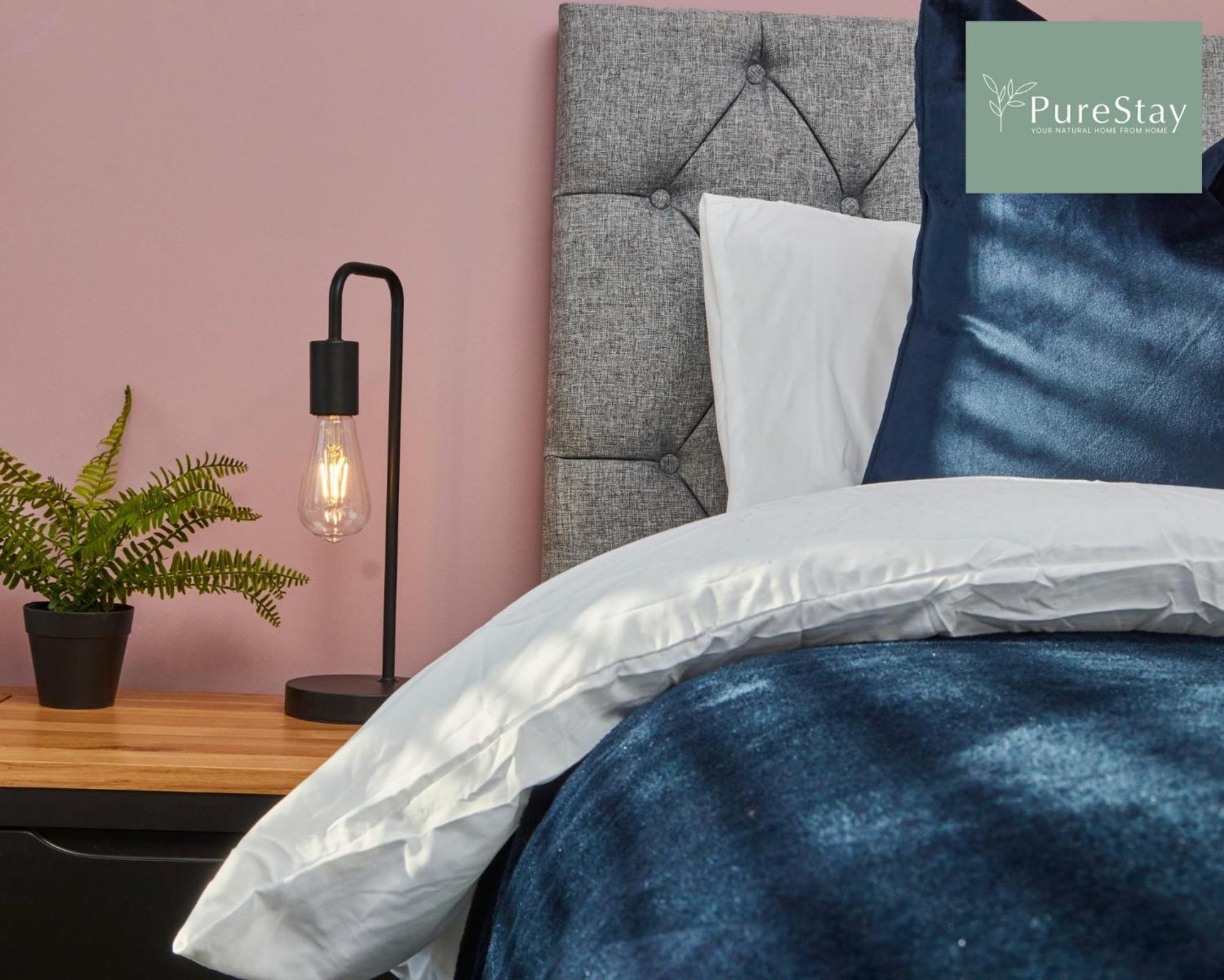 Superb House Manchester Near Etihad With Free Parking Sleeps 8 Bagian luar foto