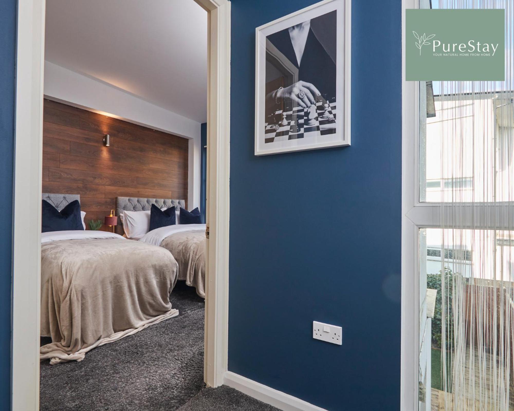 Superb House Manchester Near Etihad With Free Parking Sleeps 8 Bagian luar foto