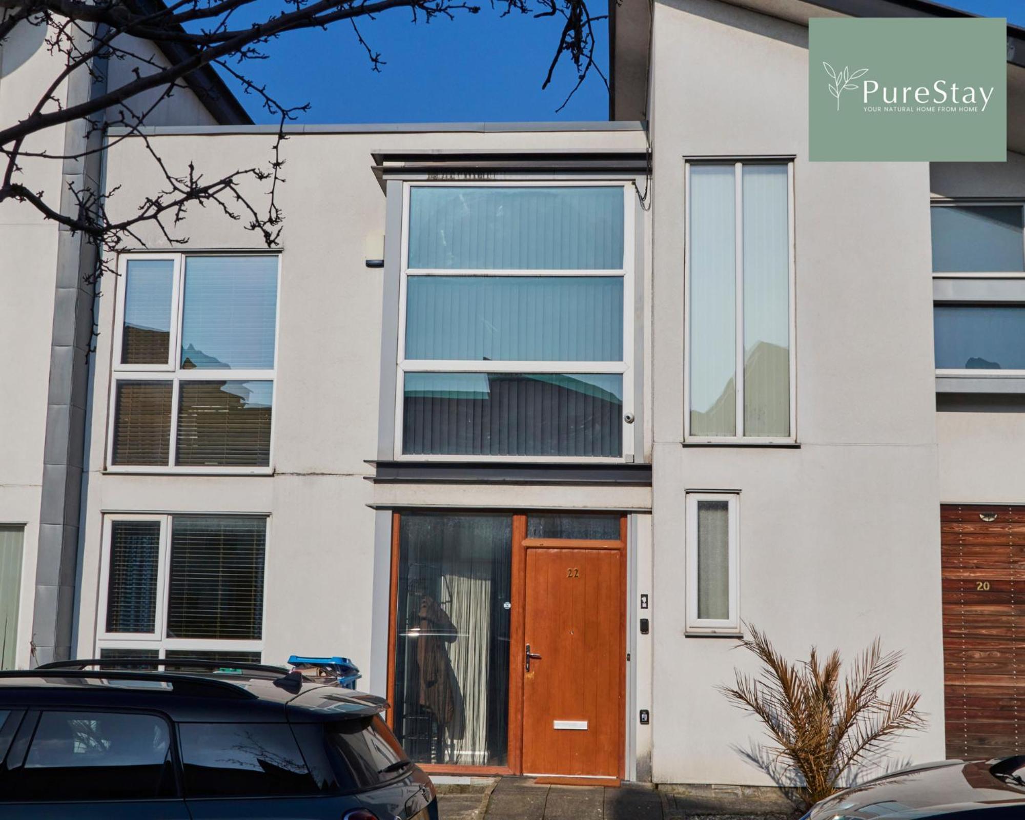 Superb House Manchester Near Etihad With Free Parking Sleeps 8 Bagian luar foto