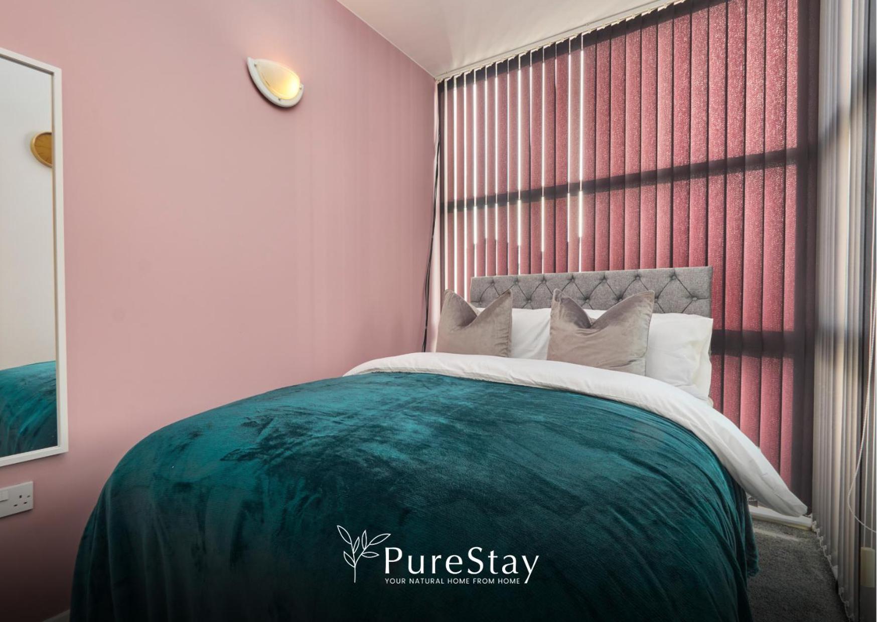 Superb House Manchester Near Etihad With Free Parking Sleeps 8 Bagian luar foto
