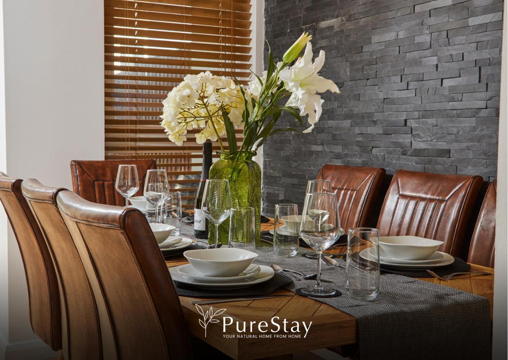 Superb House Manchester Near Etihad With Free Parking Sleeps 8 Bagian luar foto